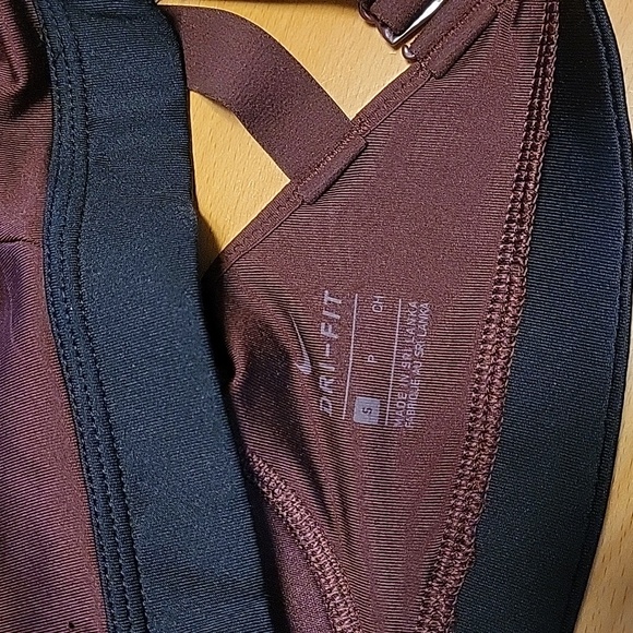 Nike Small High Impact Compression Sports Bra - Picture 4 of 5